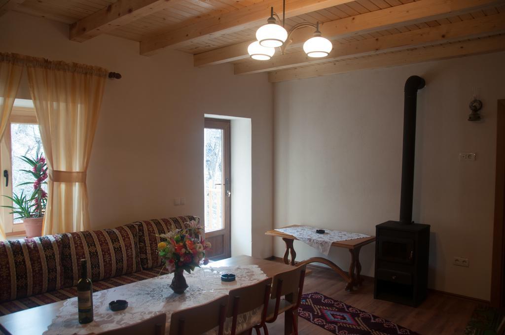Aste Guesthouse Tropoje Exterior foto