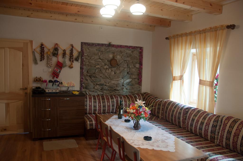 Aste Guesthouse Tropoje Exterior foto